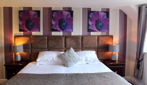 Suite Familiale, salle de bains attenante (MCG Suite Room 5)