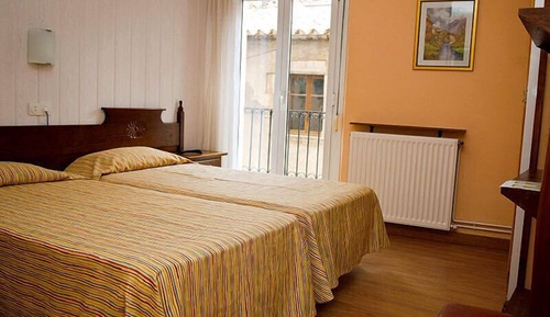 Chambre Économique Double ou avec lits jumeaux