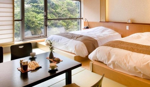 Chambre « Premier » avec lits jumeaux, non-fumeurs, vue montagne