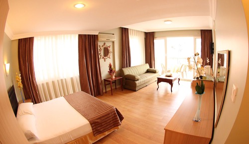 Suite, 1 lit double et 1 canapé-lit