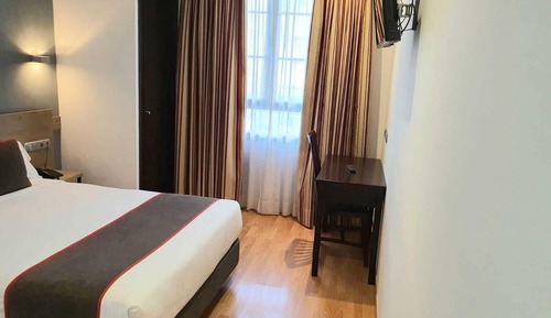 Chambre Double, accessible aux personnes à mobilité réduite