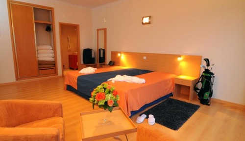 Chambre Supérieure avec lits jumeaux (Single Use)