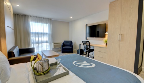 Chambre Exclusive, réfrigérateur et four à micro-ondes