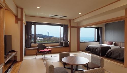 Chambre Deluxe (High Floor, Sunset, up to 8 people)