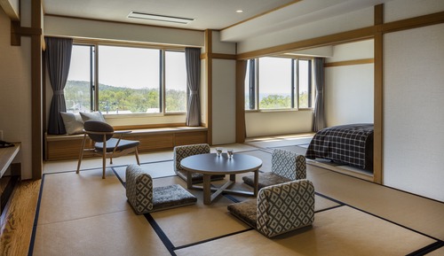 Chambre (Natural Group Room up to 8 guests)