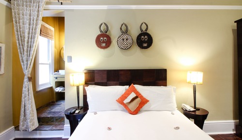 Chambre Double Standard, 1 grand lit (Lion)