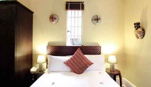 Chambre Double Standard, 1 grand lit (Cheetah)