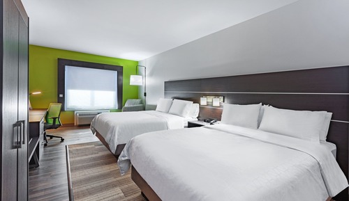 Chambre Standard, 2 grands lits (Hearing, Transfer Shower)