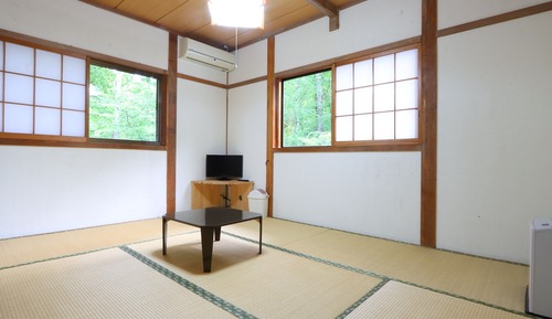Chambre Triple (Japanese style, 6 tatami mats)