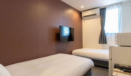 Chambre Standard avec lits jumeaux, non-fumeurs (check-in is not available after 11PM)
