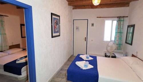 Appartement Familial, 2 chambres, coin cuisine, rez-de-chaussée