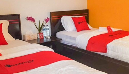 Chambre avec lits jumeaux (Reddoorz)