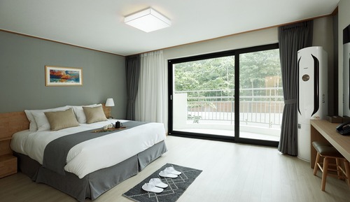 Chambre Double Deluxe (Breakfast for 2)