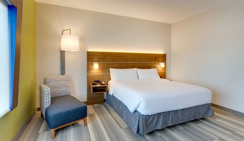 Chambre Standard, 1 très grand lit, accessible aux personnes à mobilité réduite (Communications)