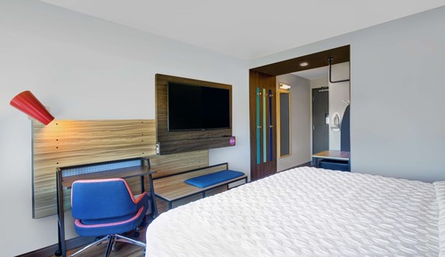 Chambre, 1 très grand lit