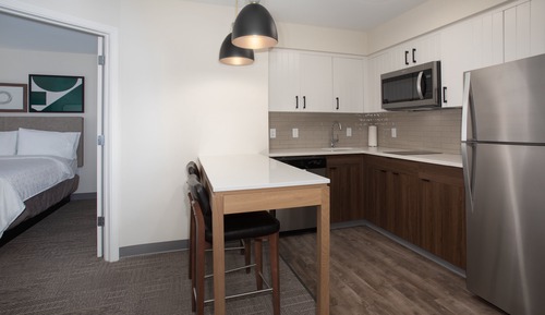 Suite, 1 chambre, cuisine