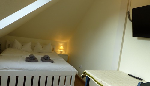 Chambre Double, salle de bains commune