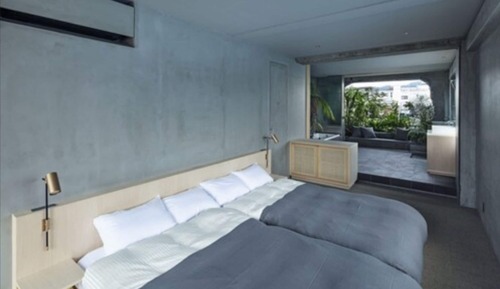 Chambre (301)