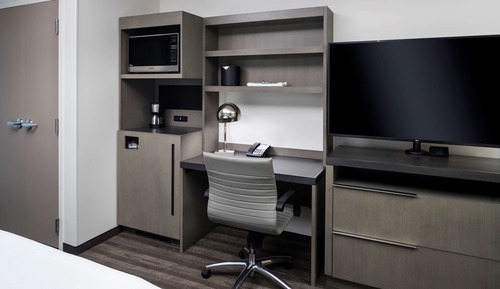 Chambre, 2 grands lits (with Den)