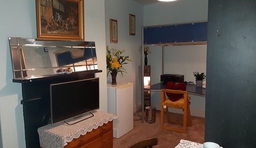 Chambre Double Standard (Shared Bathroom)