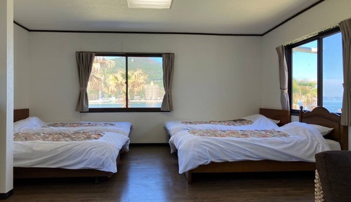 Chambre Familiale, 4 chambres, non-fumeurs (Western, No.6)