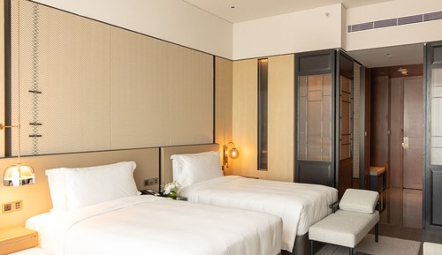 Chambre Classique, 2 lits doubles, vue ville