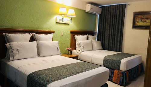 Chambre Double, 2 lits doubles