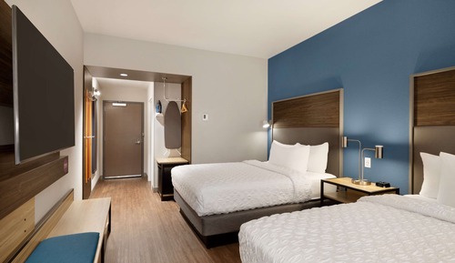 Chambre, 2 grands lits