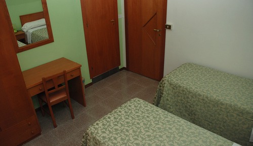 Chambre avec lits jumeaux