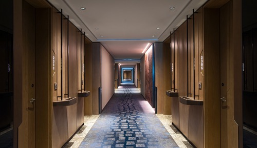 Chambre, 1 très grand lit