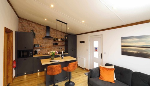 Chambre Double (Heather Cabin selfcatering no pets)