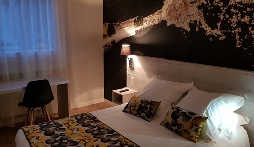 Chambre Double Standard (with SAUNA access)