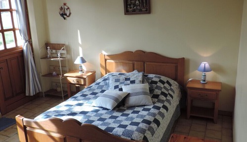 Chambre Double (Beige)