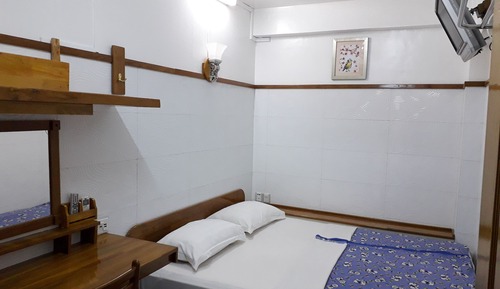 Chambre Double, salle de bains commune