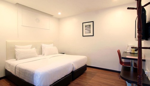 Chambre Supérieure Double ou avec lits jumeaux, pas de fenêtre (Standard)