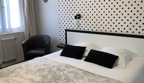 Chambre Double Supérieure, vue partielle sur la mer