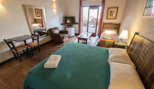Chambre Triple, plusieurs lits, non-fumeurs, vue partielle sur le lac