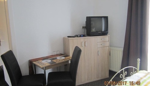Chambre Triple, salle de bains commune