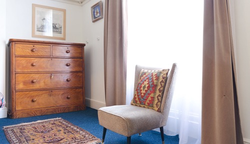 Chambre Double, salle de bains attenante
