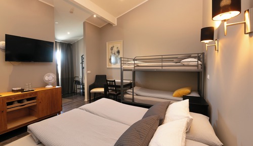 Chambre Quadruple Familiale, non-fumeurs, vue montagne