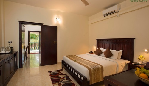 Chambre Deluxe, 2 chambres, salle de bains commune, côté jardin