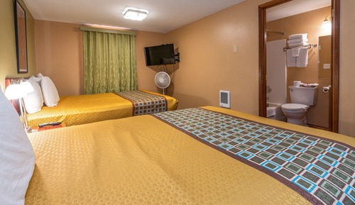 Chambre Double Économique, 2 grands lits