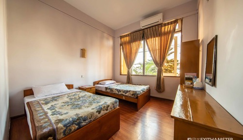 Chambre Standard Double ou avec lits jumeaux