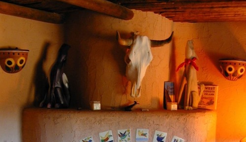 Chambre, 1 très grand lit, accessible aux personnes à mobilité réduite, vue montagne (Coyote Room)
