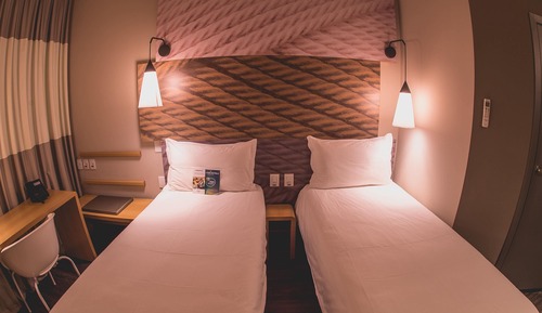Chambre Standard, 2 lits une place