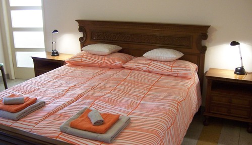 Chambre Triple Économique, salle de bains commune
