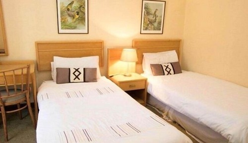 Chambre avec lits jumeaux
