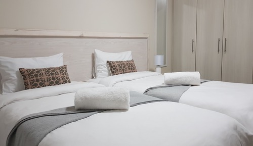 Chambre, 2 lits une place