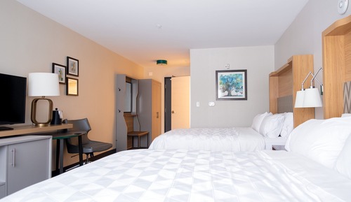 Chambre Standard, 2 grands lits, accessible aux personnes à mobilité réduite (Communications)