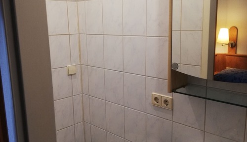 Chambre Double, salle de bains privée